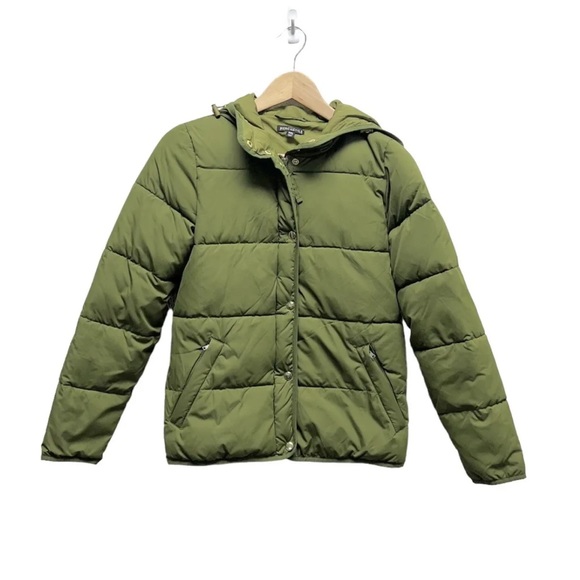 J. Crew Jackets & Blazers - J crew olive green puffer jacket